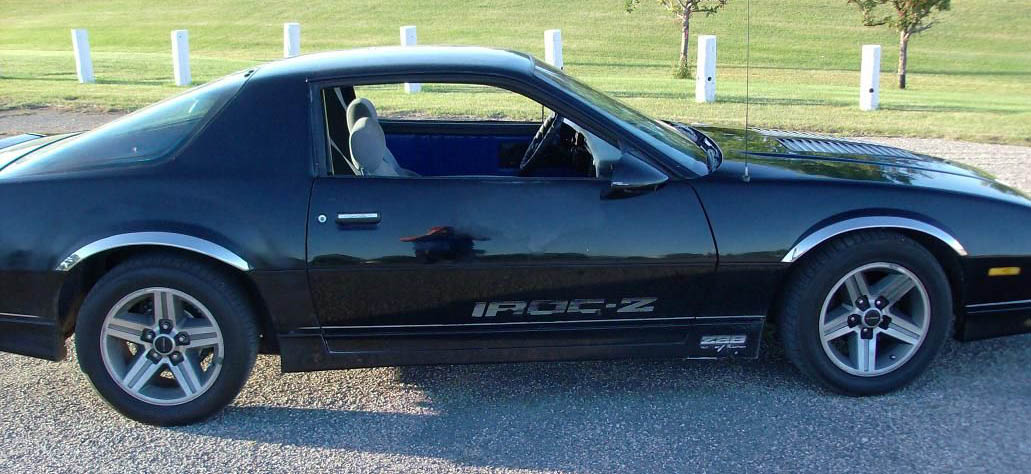 82-92 Chevy Camaro <strong>Short Style  Fender trim