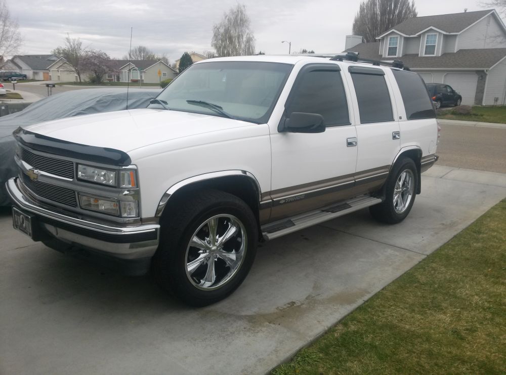 92-99 Chevy Tahoe/92-99 GMC Yukon 4 Door Sedan Only Front and Rear Wheel Arches Fender trim