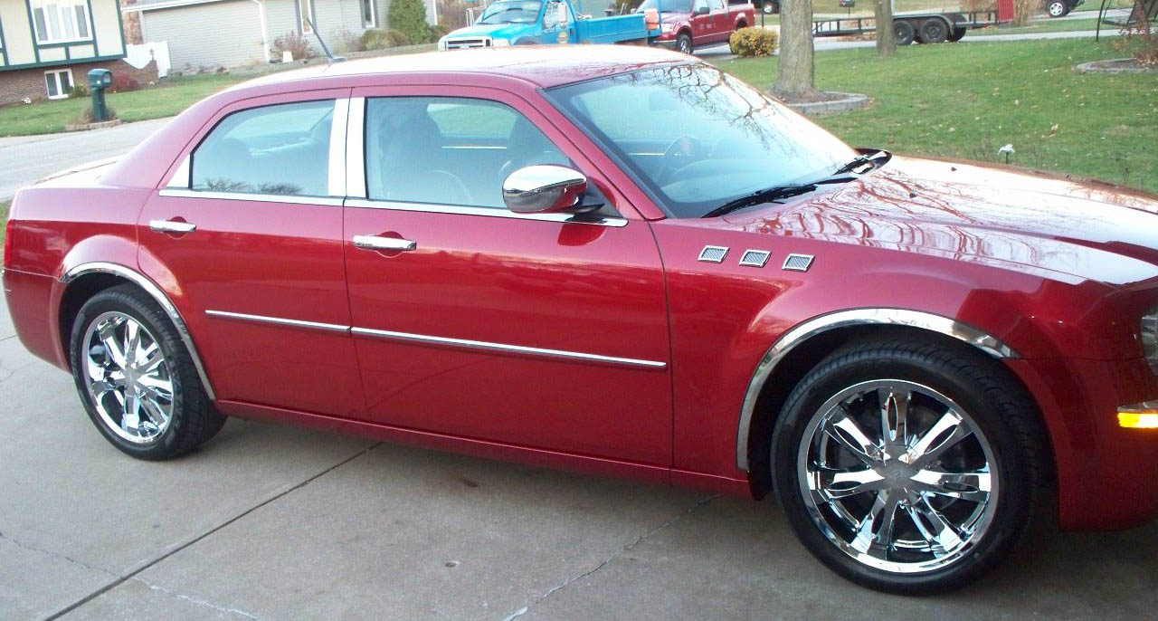 04-10 Chrysler 300/300C Long Style  Fender trim