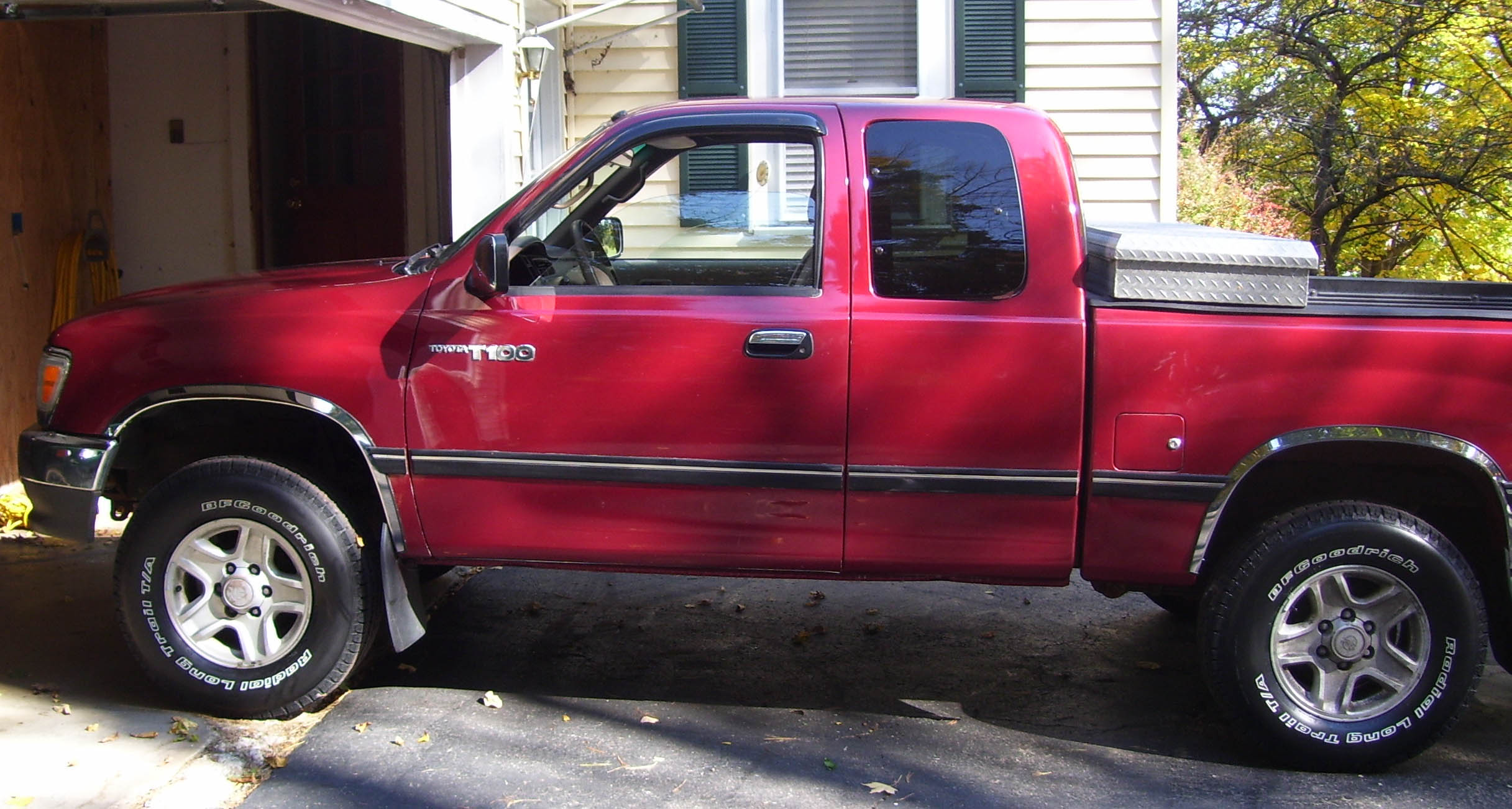 93-98 Toyota T100 Pickup  Fender trim