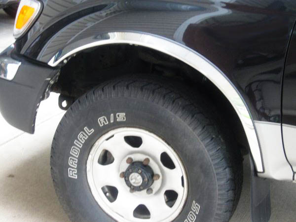 95-98 Toyota Tacoma 4WD  Fender trim