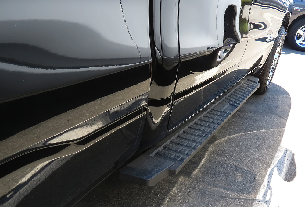 2019-2024 Ram 1500 Crew Cab (Excl. 2019-2024 Ram 1500 Classic) Both Sides Running Board-T Series